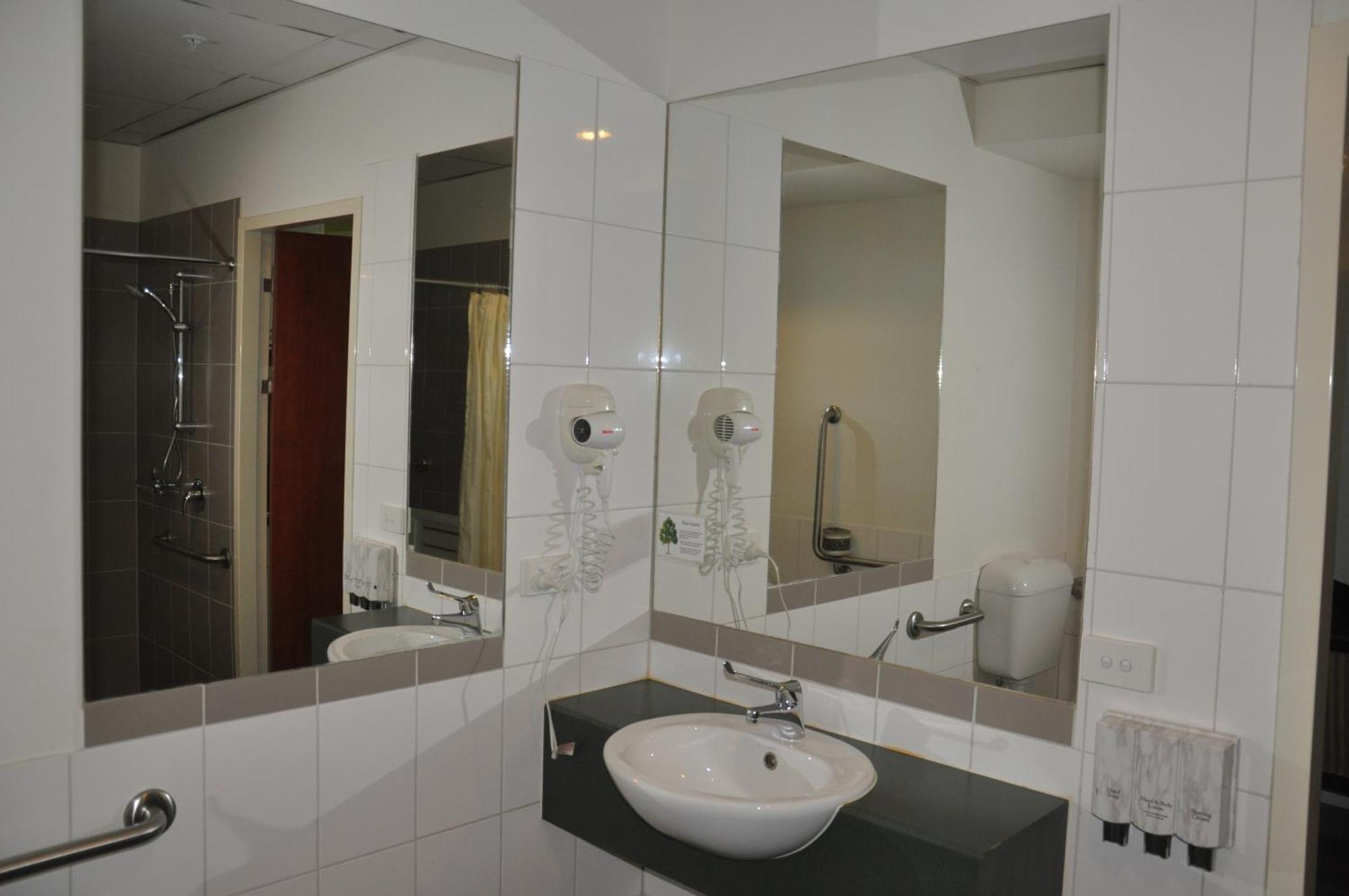YTI Garden Hotel Melbourne City Exterior foto